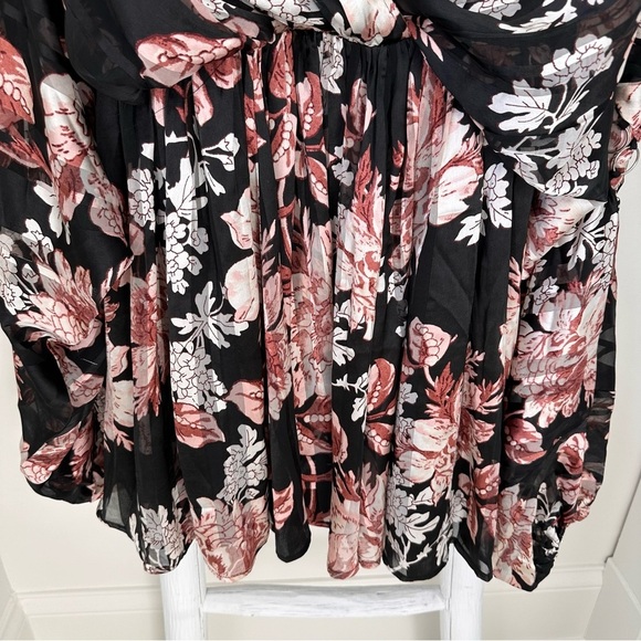 ASOS DESIGN satin stripe blouson mini dress with T ring detail in floral print - Picture 5 of 14